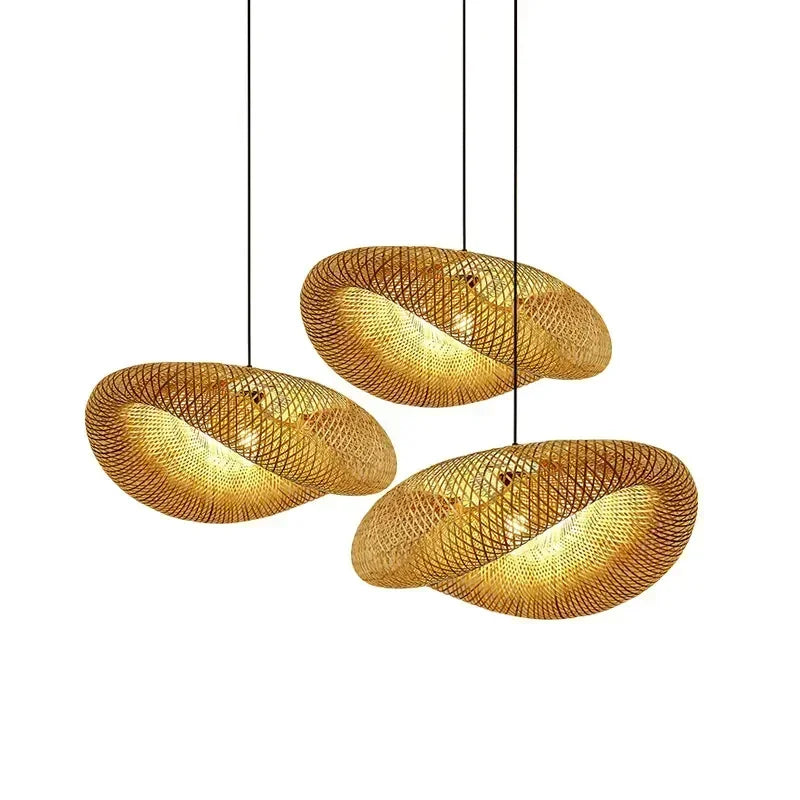 Lustre Pendente de Bambu Trançado – Beleza Artesanal